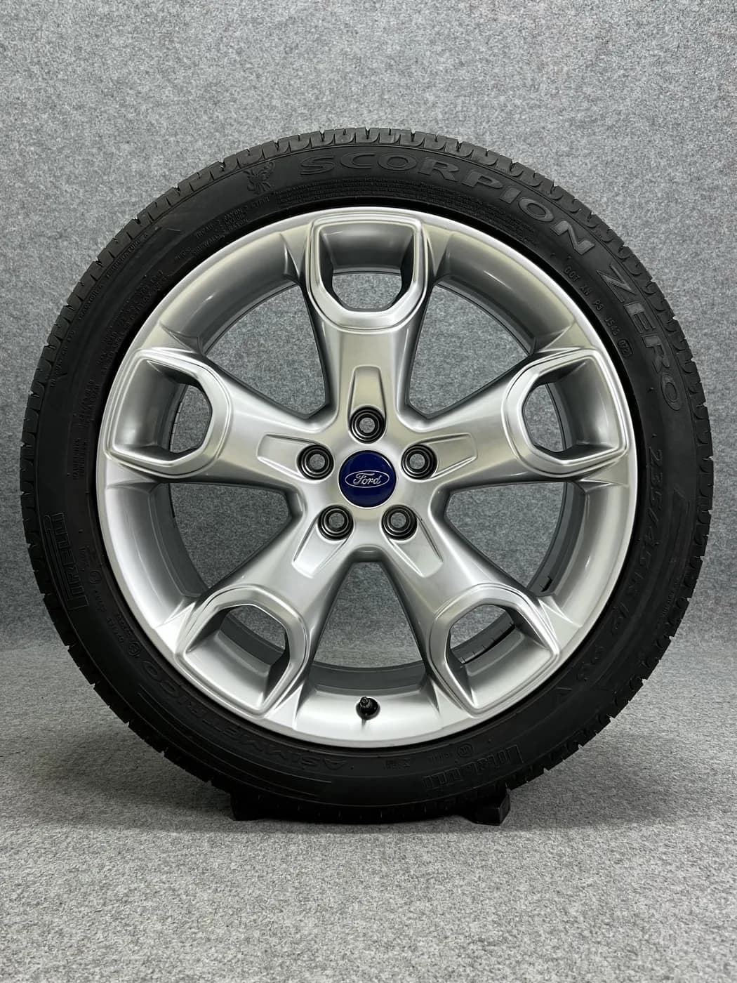 Ford 19" 5x108