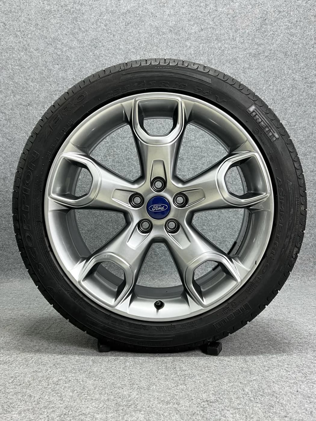 Ford 19" 5x108