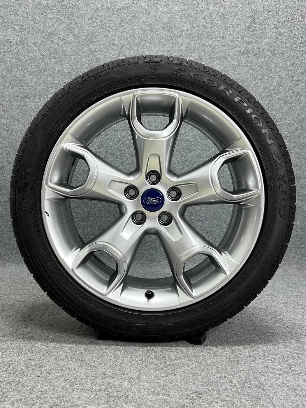 Ford 19" 5x108