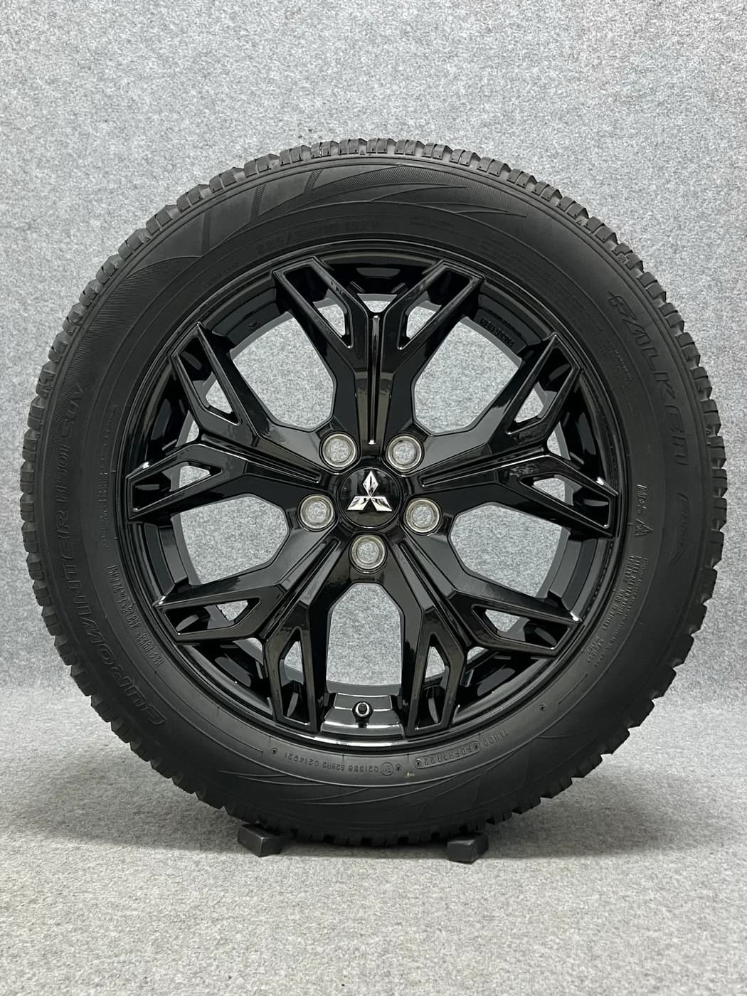 Mitsubishi 18" 5x114.3