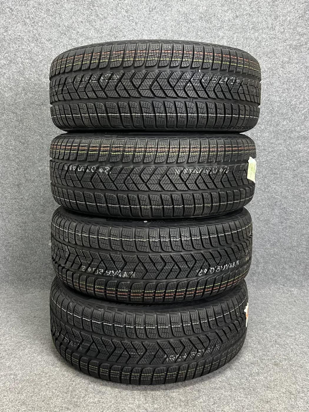 Pirelli 225/40r19 téli
