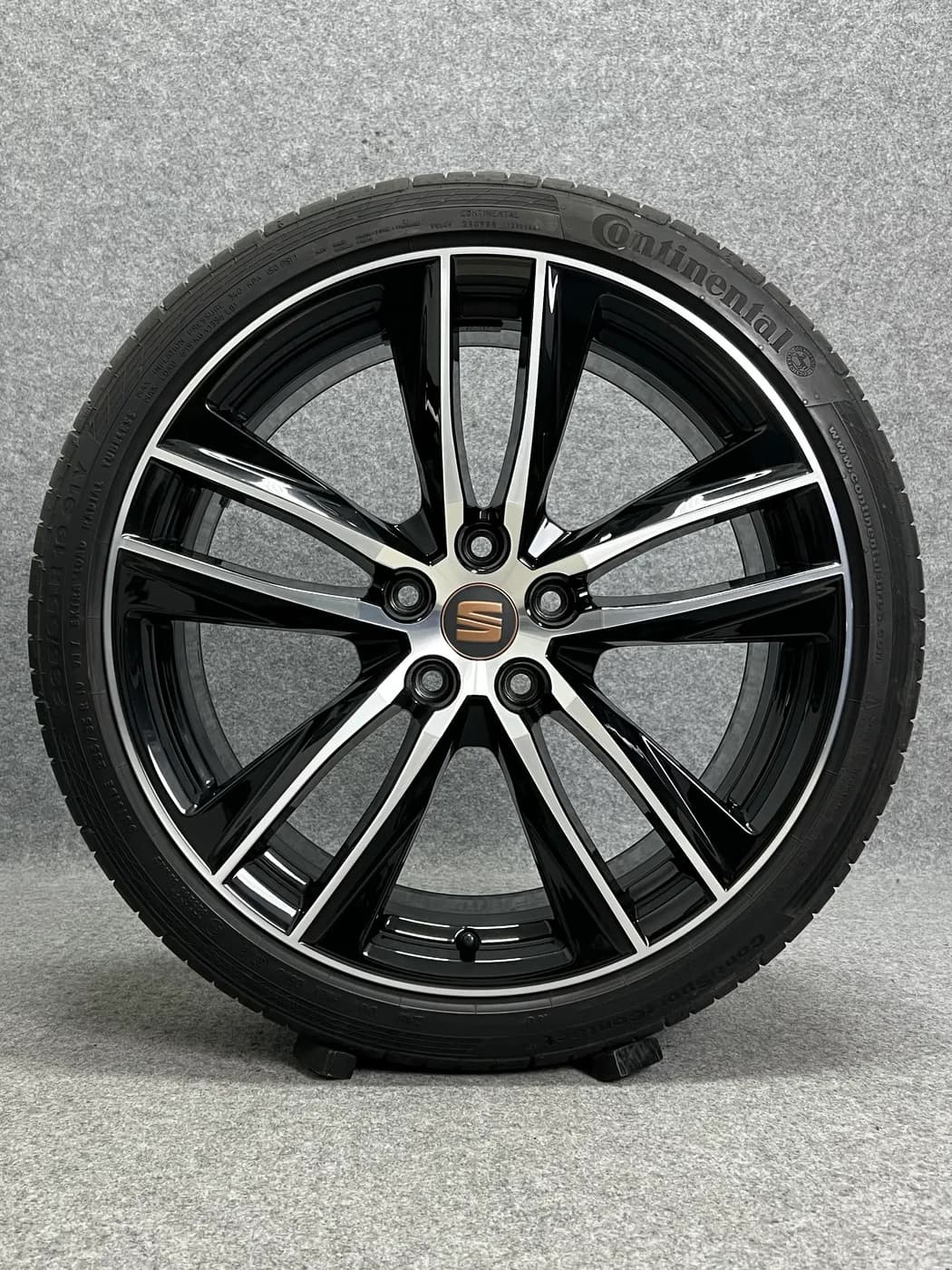 Seat 19" 5x112