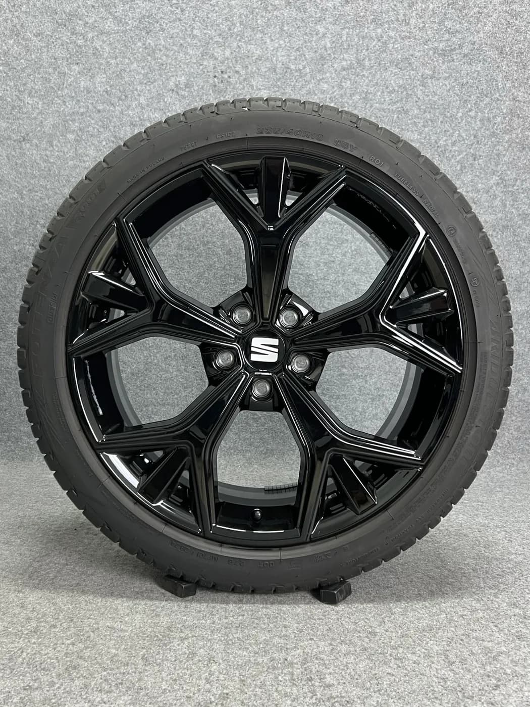 Seat 19" 5x112