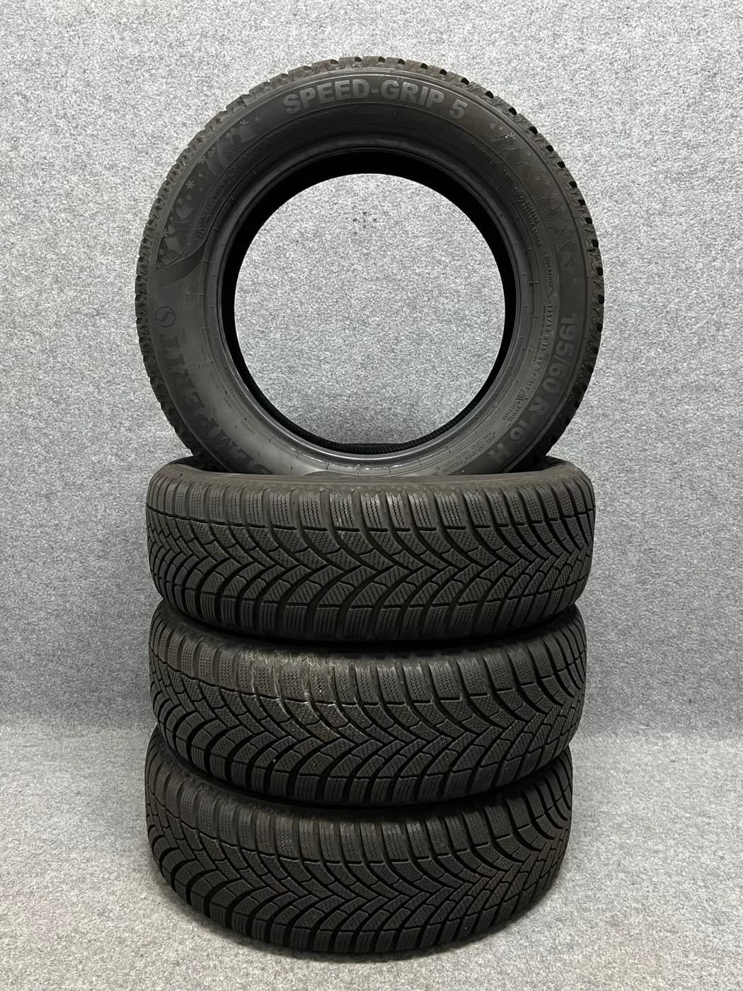 Semperit 195/60r16 téli