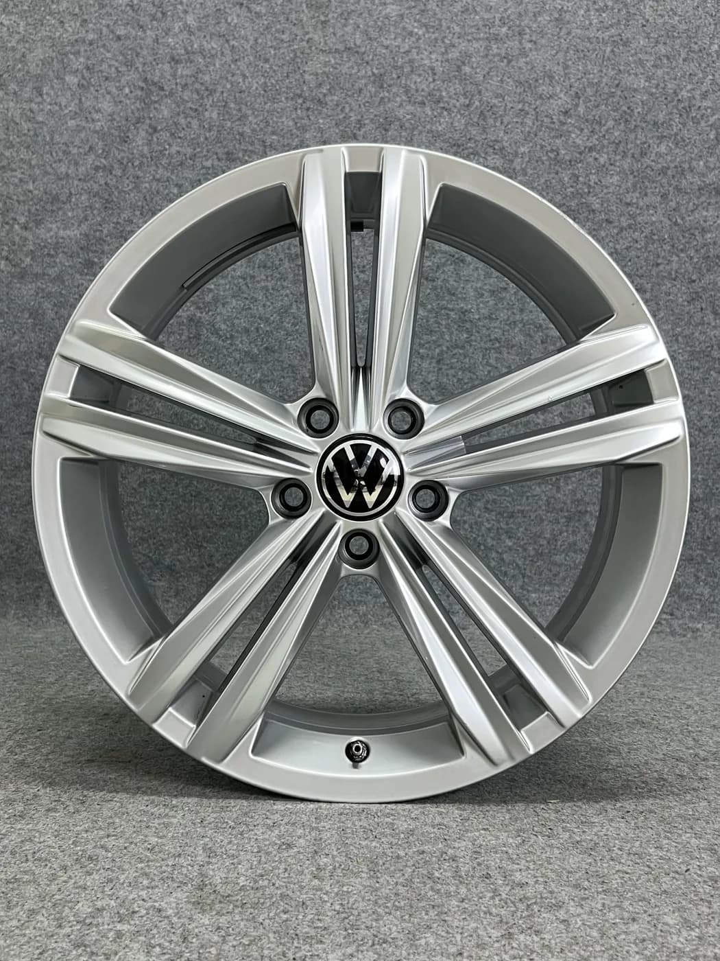 Volkswagen 18" 5x112