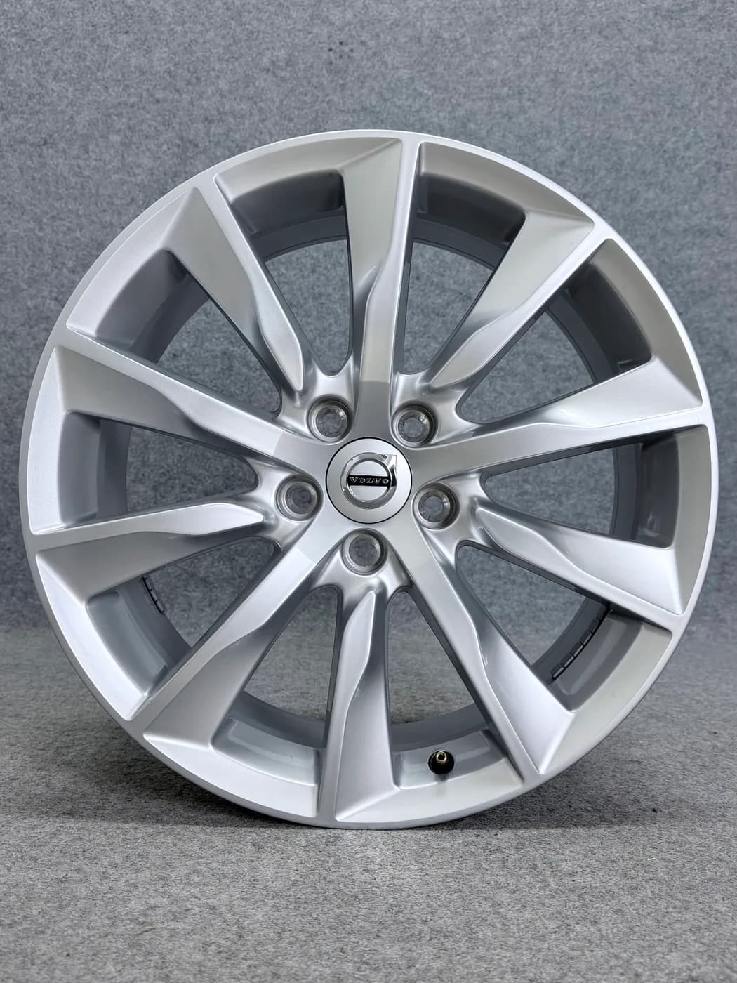 Volvo 18" 5x108